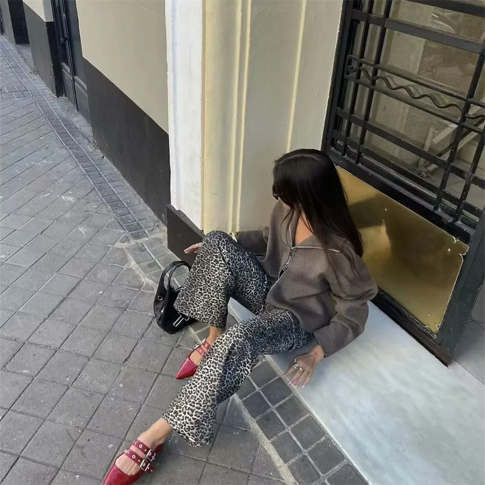 BWQ Herfst Vrouwen Casual Solid Jassen Mode Vintage Rits O Hals Bruine Jassen Elegante Chique Dames Jassen