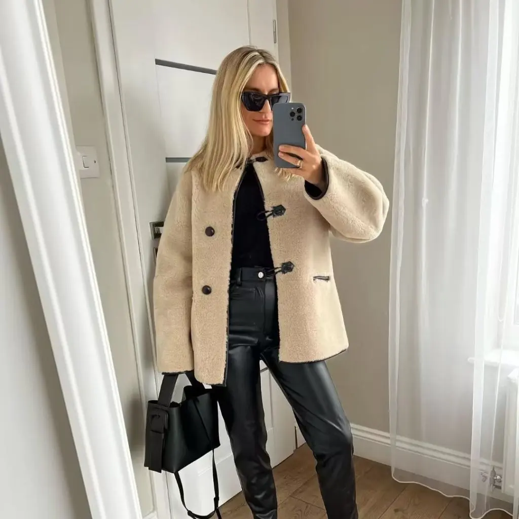 

Women's Large Size Fashion Outerwear Imitation Rabbit Fur Coat Autumn Winter European American Style New