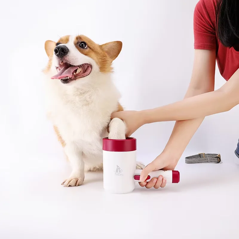 Portable soft silicone dog paw cleaning cup, outdoor foot washing, dog paw cleaning, one click automatic quick foot washing clea