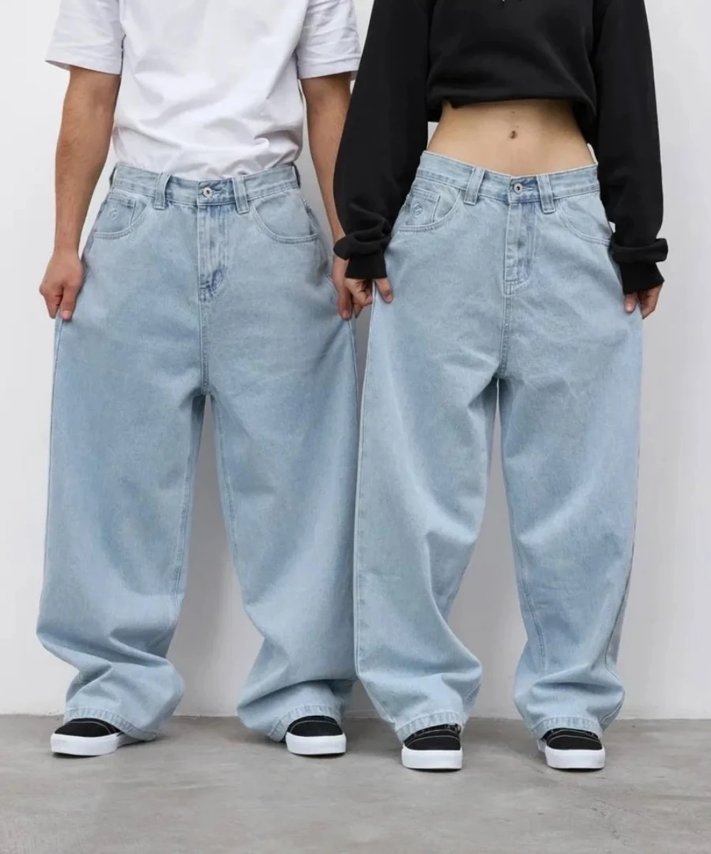 Рисунок 5 - Мешковатые светло-голубые джинсы Y2k