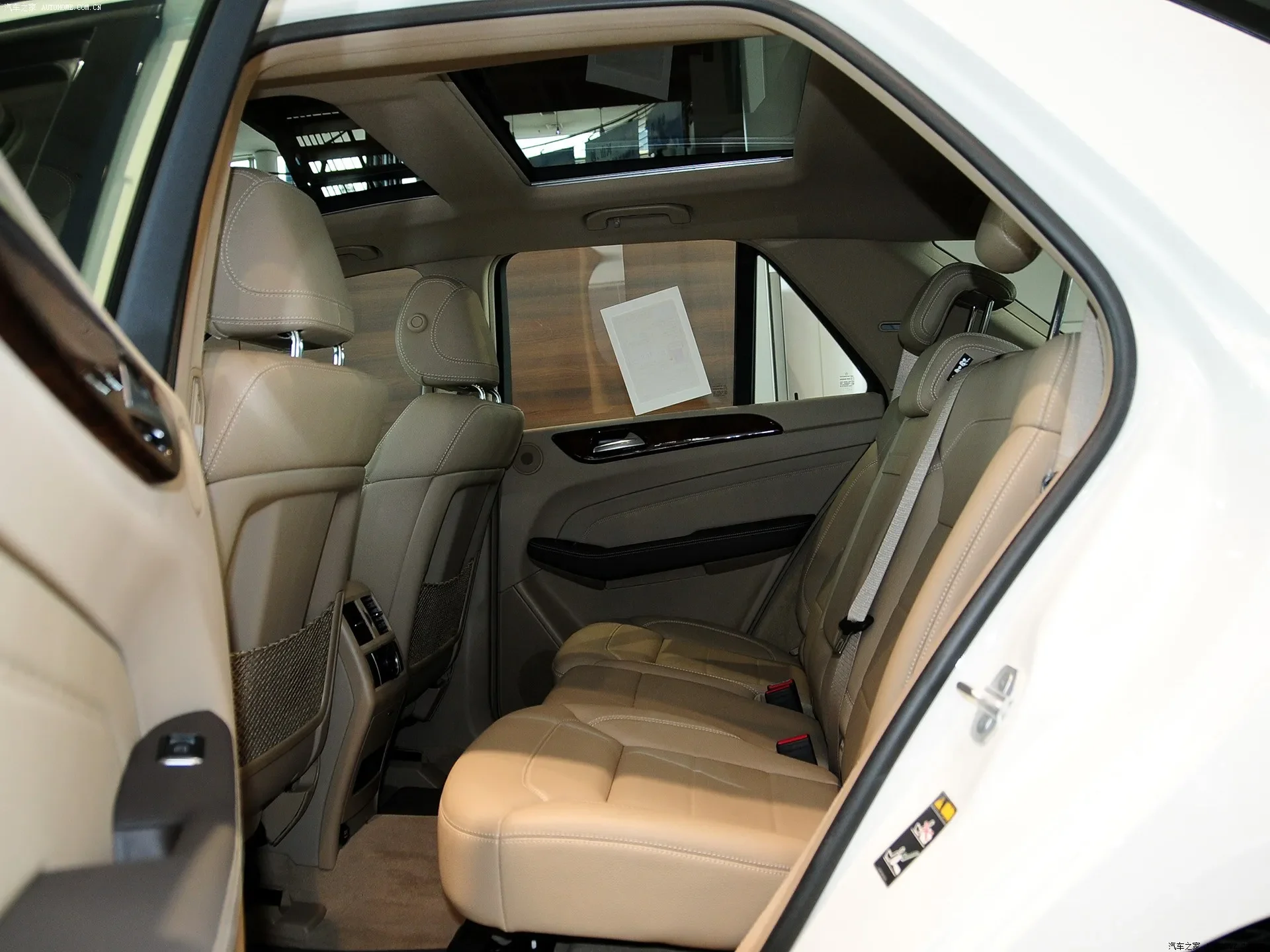 Spezieller Autositzbezug für Mercedes Benz M-Klasse ML 350 320 400 2012 2013 2014 2015 2016 PU-Leder Sitzkissen Schutzbezug – Detail 2