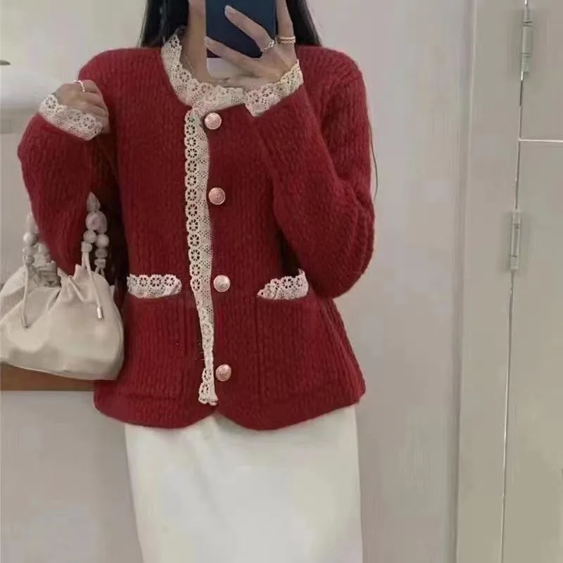 Sweet and fresh autumn and winter new lace edged round neck sweater for women gentle knitted cardigan jacket for women trendy