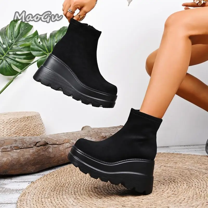 

Fashion Suede Wedge Heel Ankle Boots Autumn Square Toe Chunky Platform High Heel Side Zip Boots Classic Solid Black Botas Size35