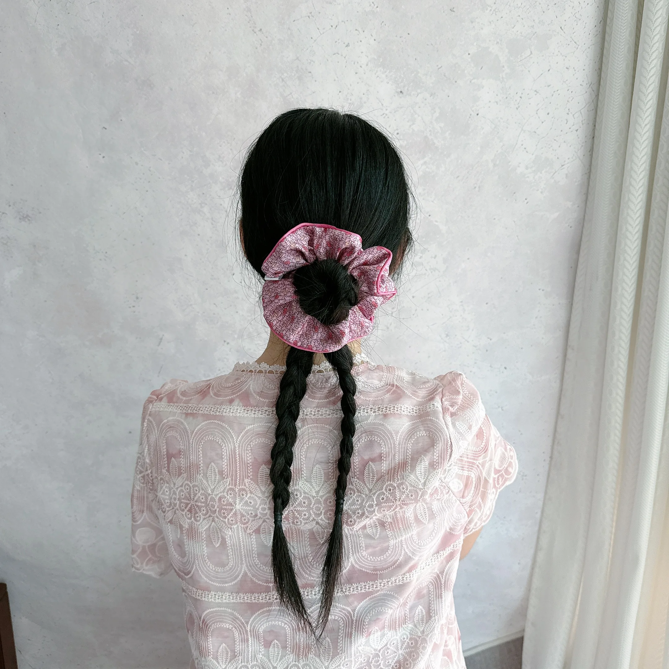 الفاخرة الوردي والأرجواني الحرير الحقيقي الشعر Scrunchie النساء الشعر شريط مرن موضة الشعر ذيل حصان حامل الأمعاء الغليظة الشعر التعادل