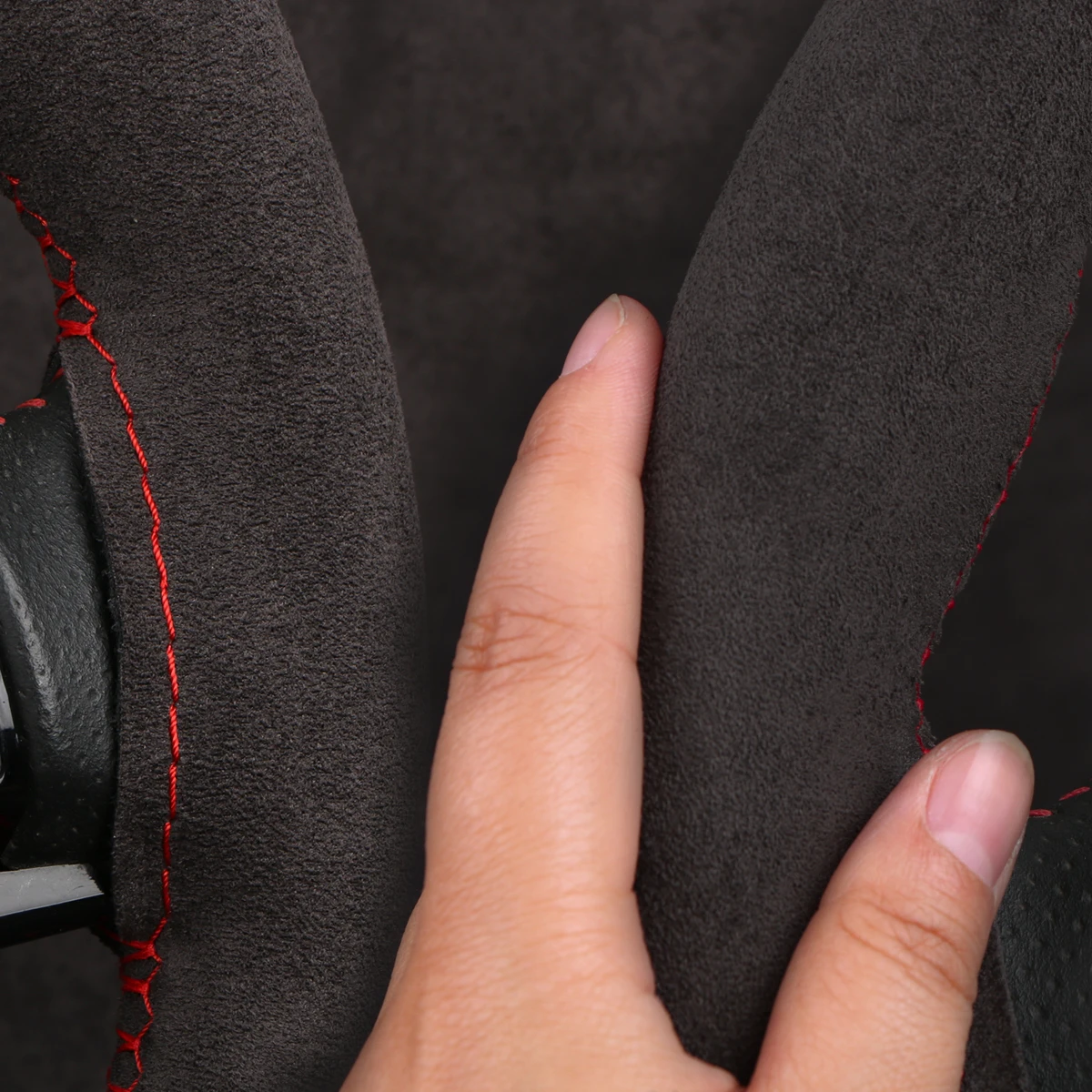 37-38cm Universal Suede Car Steering Wheel Cover, DIY Hand Sewing, Black Soft Leather Braiding Cover for Auto Steering Wheel image 4