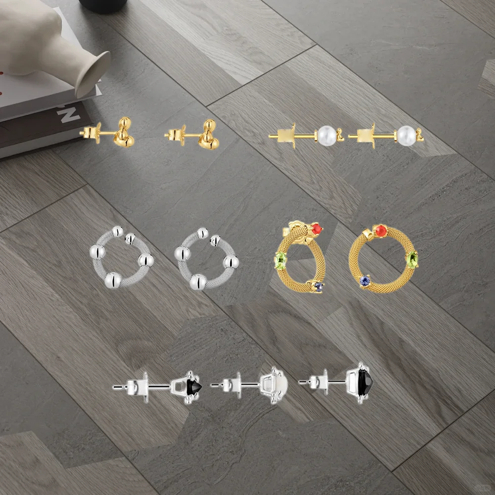 

Daily dressing savior, multifunctional mixed earrings, easily shaping a casual and sexy style.