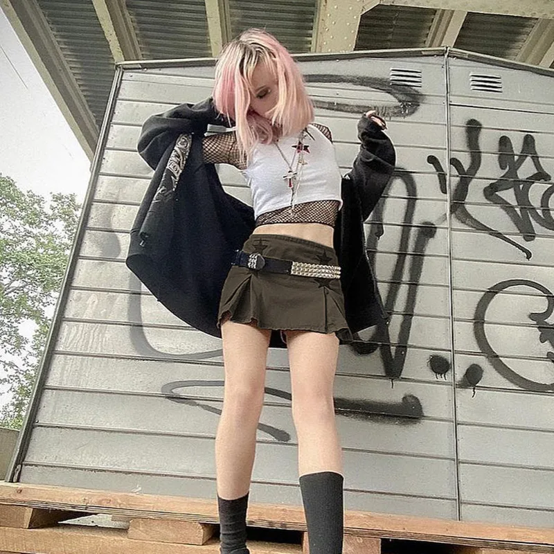 

Millennium retro dark college style mini skirt emo retro y2k low waist skirt retro gothic emo street wear