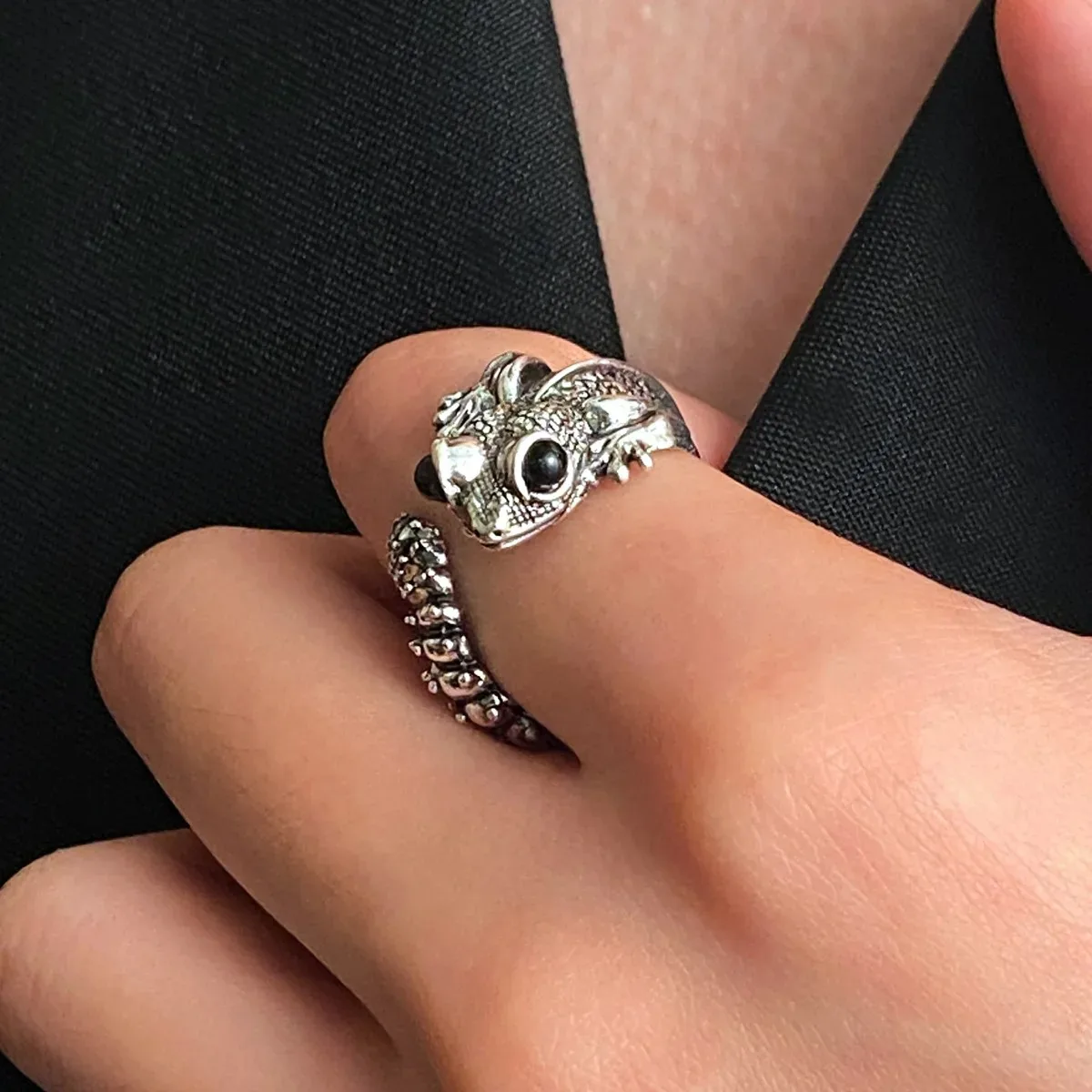 Cute Gothic Animal Lizard Ring, Personality Fashionable Hip-hop Women Punk Halloween Jewelry Gift, Trendy Men's Lizard Ring 2025