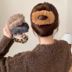 New Cute Faux Fur Twisted Hair Clip Large Size Soft Plush Furry Hair Clips Plastic Hairpin Women Hair Accessories