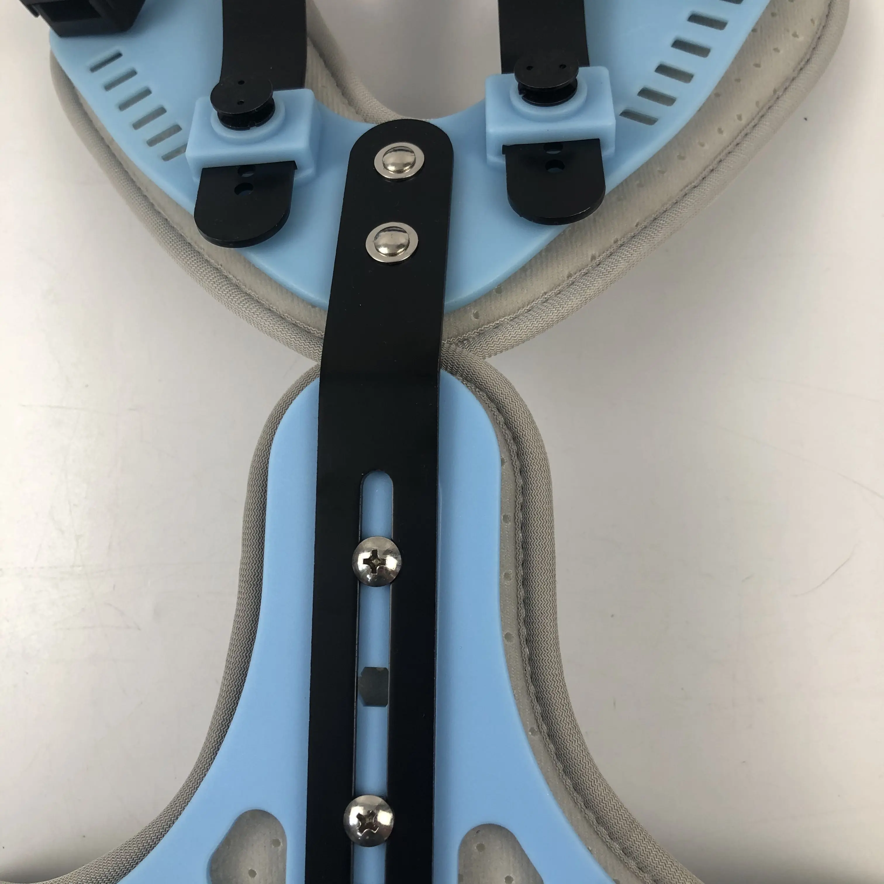 頭頸部胸部リハビリテーション機器のためのサポート療法用調節可能な頸椎カラー