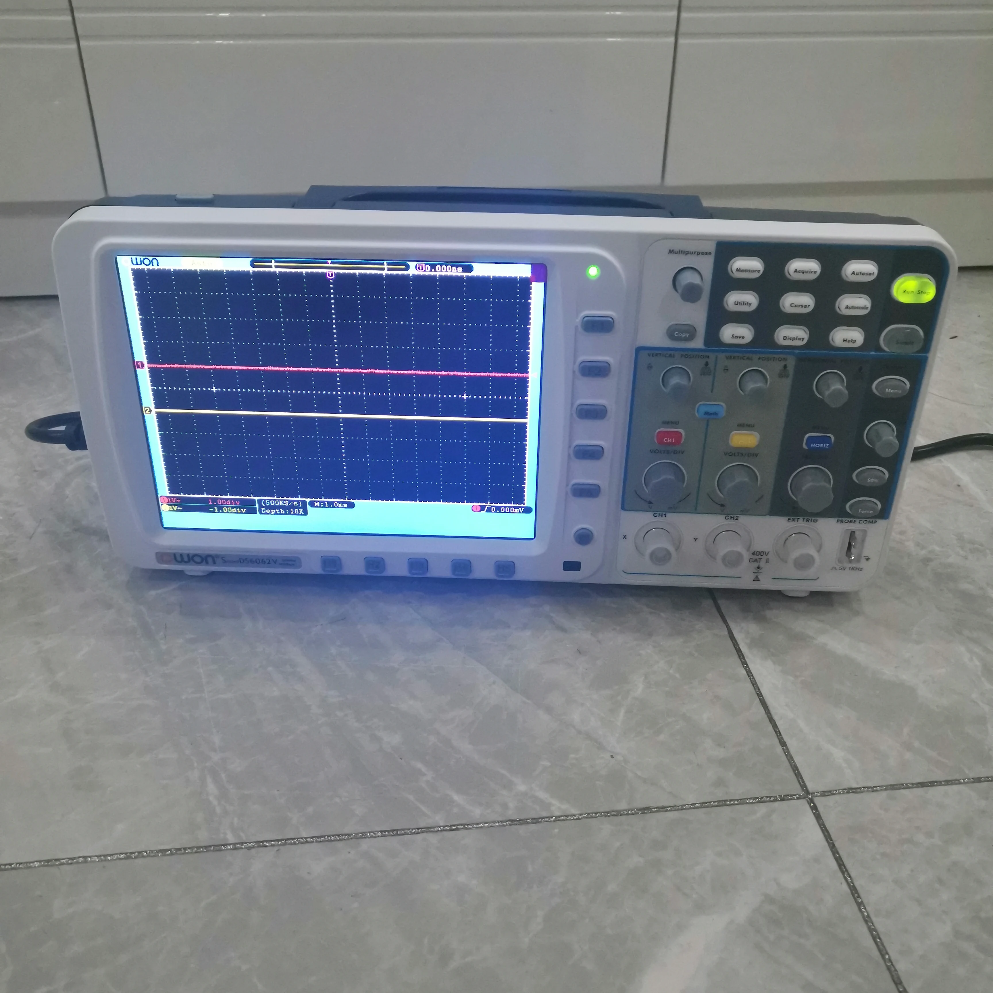 

Owon SDS6062-V 60 MHz, 2-Channel, 500 MS/s Digital Storage Oscilloscope with VGA Interface