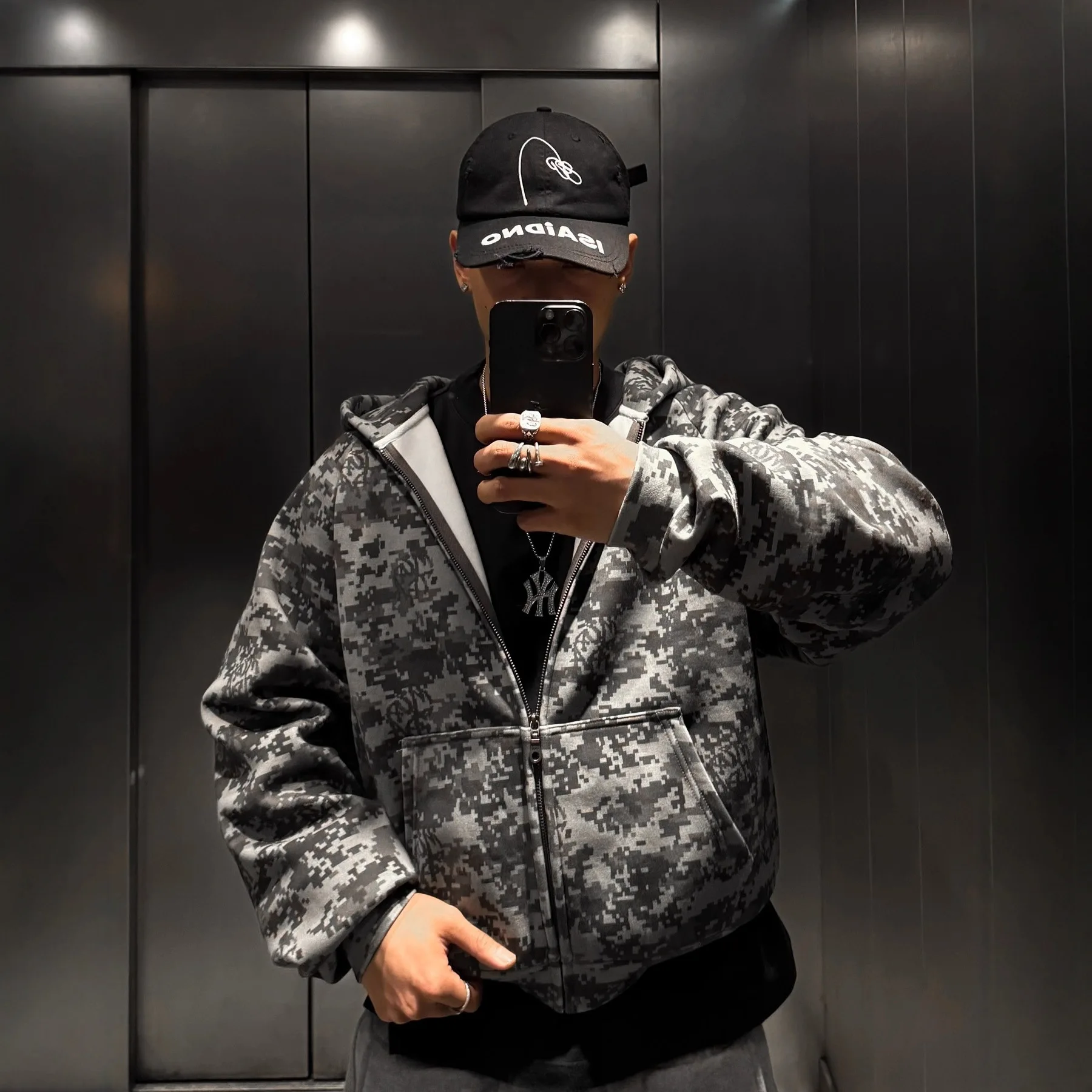 

Mertra Printed Zip-Up Hooded Sweatshirt with Vintage American Street Hip-Hop Style Outerwear for Men and Women