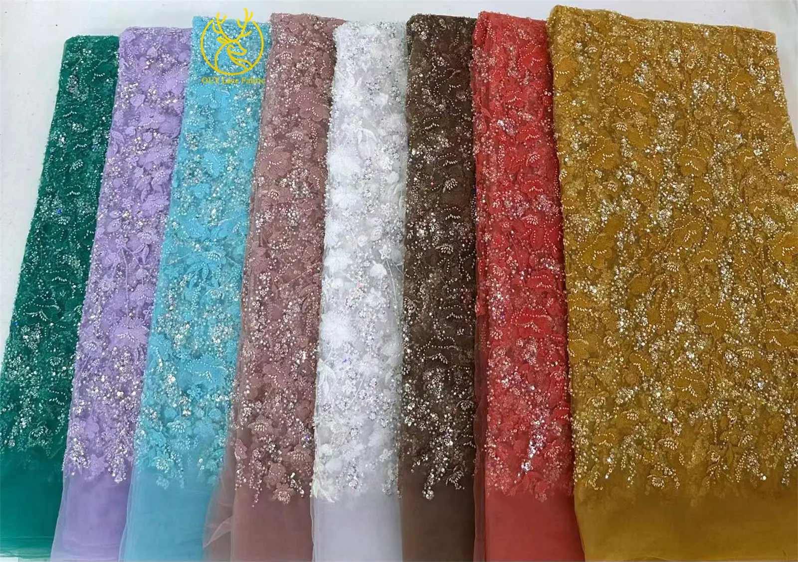 Weißer nigerianischer 3D-Blumen-Stickerei-Mesh-Spitzenstoff, 5 Yards, afrikanischer Spitzenstoff mit Perlen und Pailletten für Hochzeitskleider und Partykleider zum Nähen – Detail 3