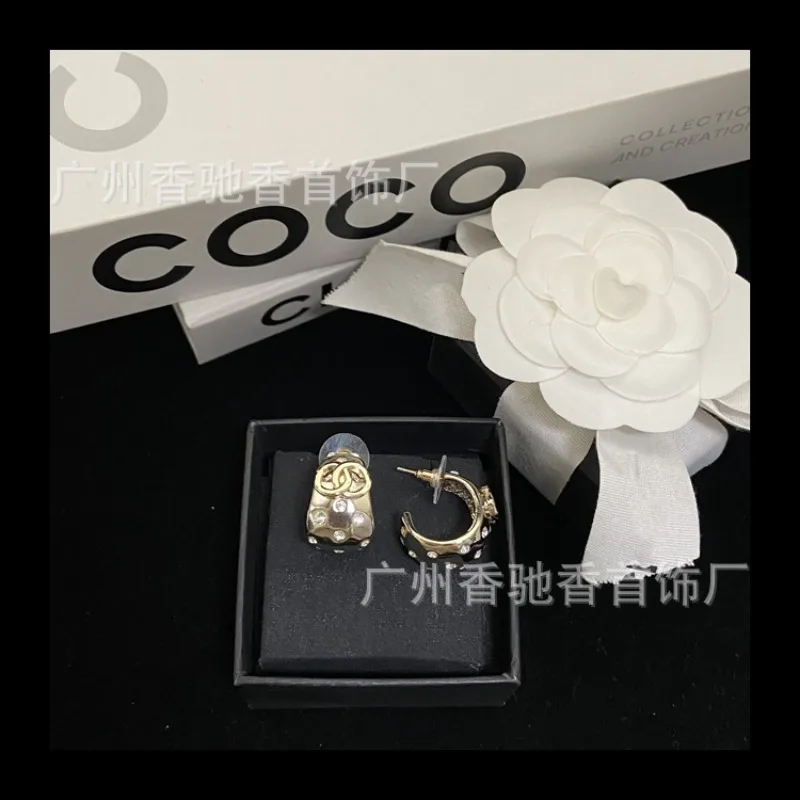 

Xiaoxiangfeng 24k круглые инкрустированные бриллиантами классические серьги-гвоздики Xiangfeng для бабушки во французском стиле ретро средневековые серьги-гвоздики для женщин