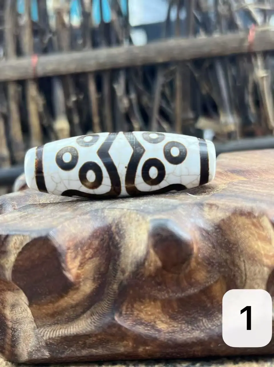 The most primitive ancient variety fire offering dragon pattern Tibetan agate Dzi Five thousand years of Chinese civilization
