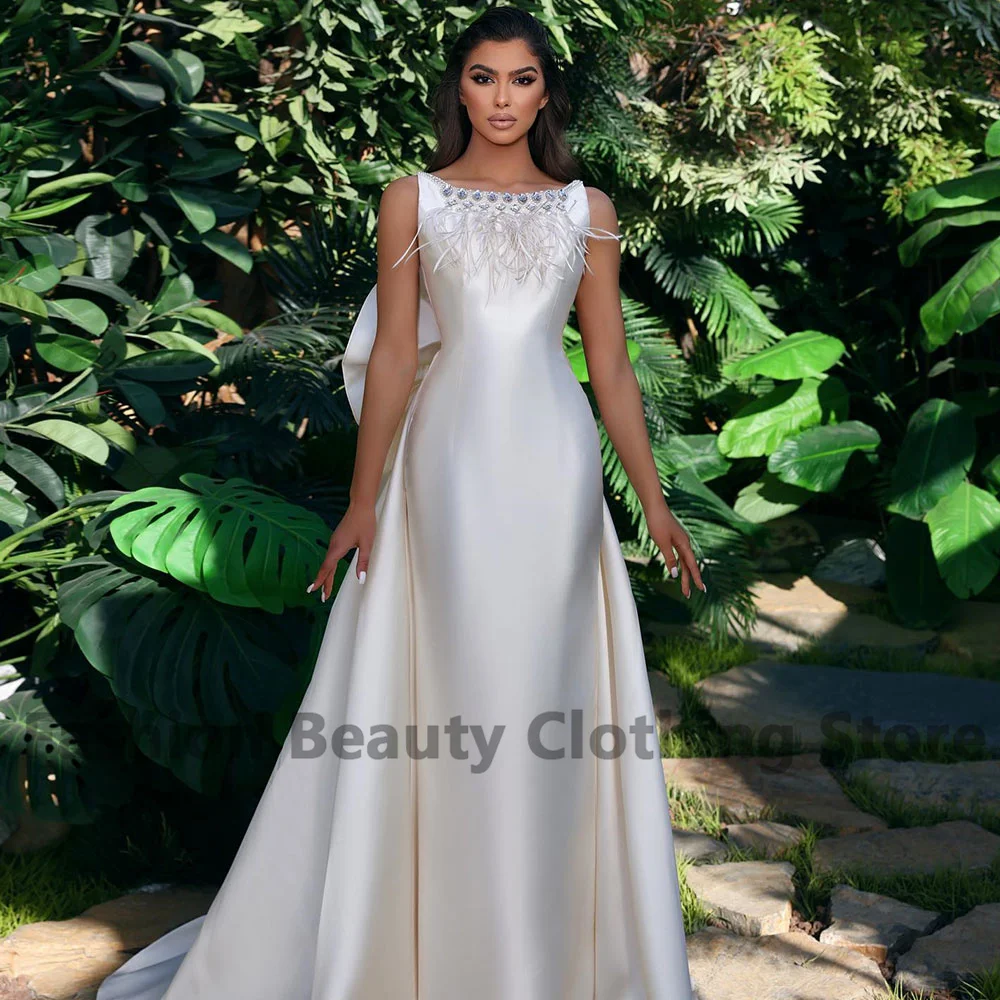 

Saudi Arabian Evening Gown Scoop Neck Satin Mermaid With Feather Crystal Beaded Sexy Robes De Soirée Dubaï Formal Occasion Dress