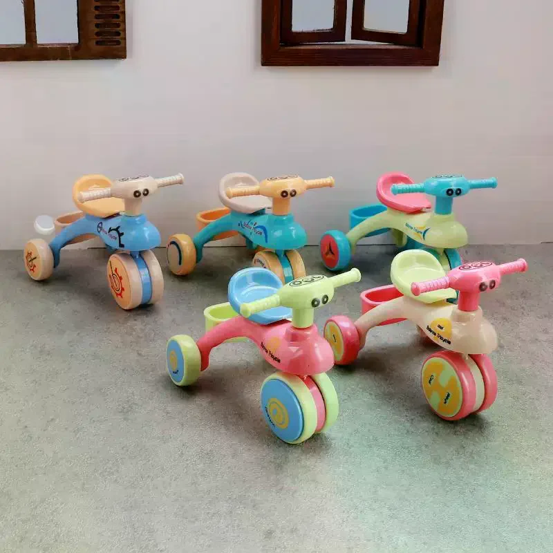 Tricycle Miniature pour maison de poupée, Simulation de petit modèle de vélo, accessoires de meubles pour décoration de maison de poupée, jouets de jeu, cadeaux, 1 pièces