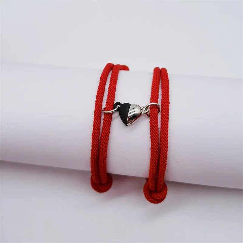 New  Luxury Black  White Love Magnetic Clasp Women Men Lovers Bracelet A Pair Of Simple Girlfriends Heart-Shaped Bracelets