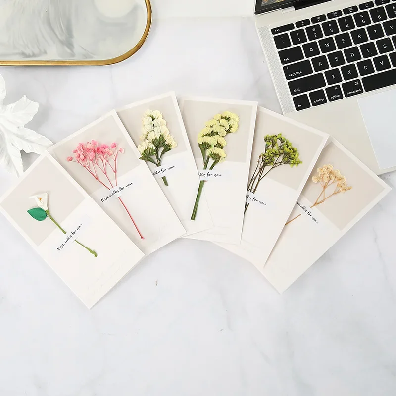 10pcs Mini Natural Dried Flowers Bouquet Card Bookmark Gift Bag Box Filling Photography Prop Wedding Invitations Holiday Cards