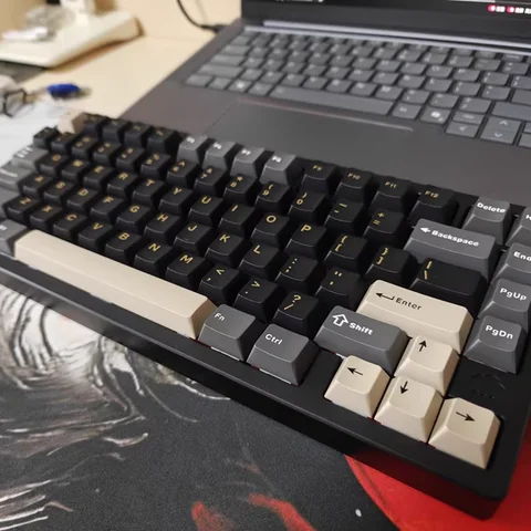 Klawiatura mechaniczna bezprzewodowa Bluetooth WOB RAINY75, personalizowana, aluminiowa, gamingowa, e-sportowa, idealna na prezent urodzinowy dla Raina.