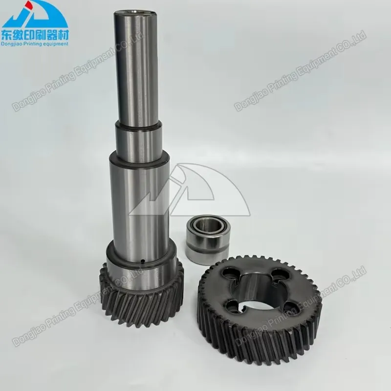 

Шестерня на 27 зубьев, шестерня на 41 зуб и вал для червячной передачи Mitsubishi D3000 V3000 (27 зубьев и 41 зуб)