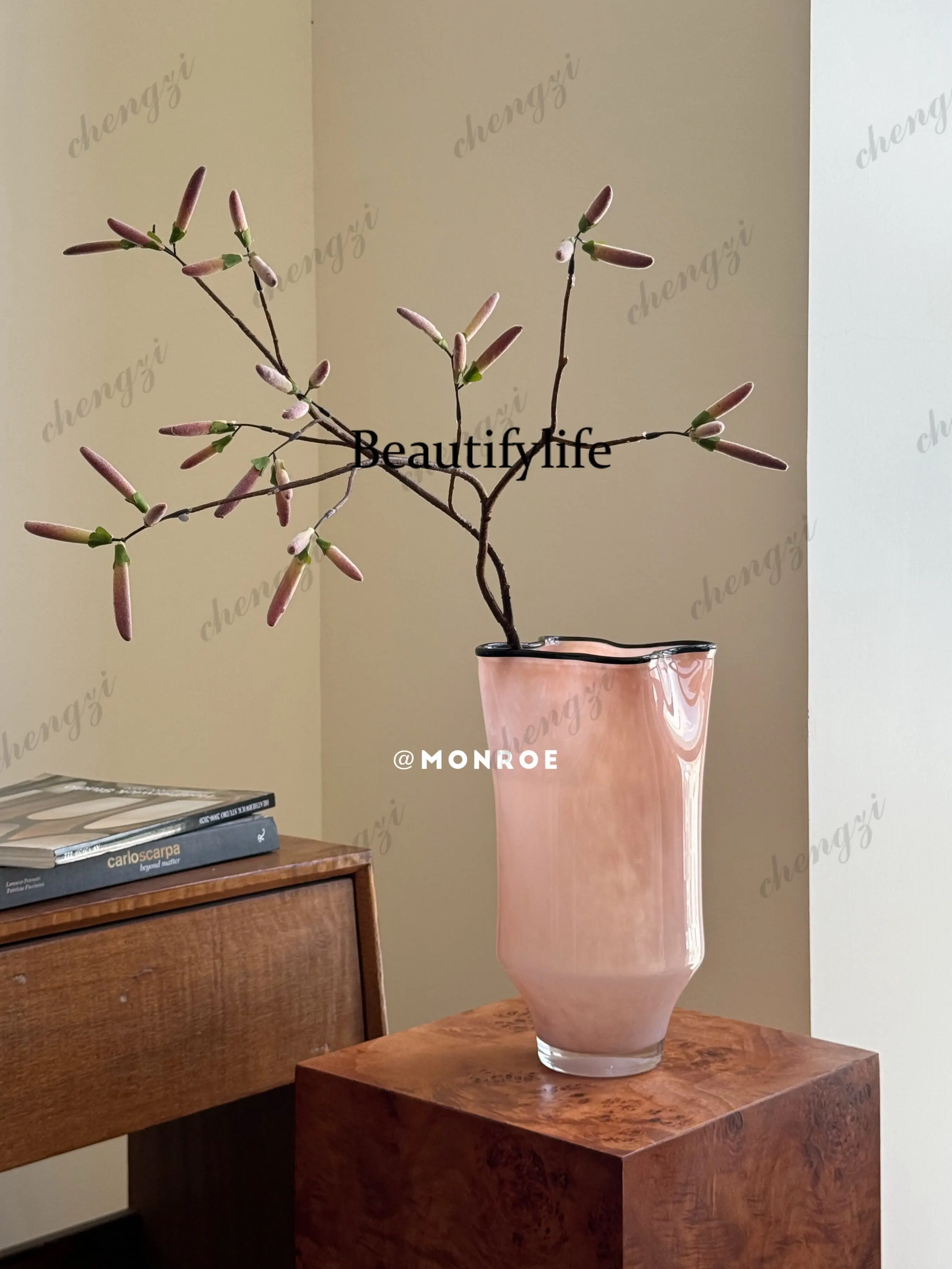 Medieval vase pink retro glass elegant high-end decoration living room dining table