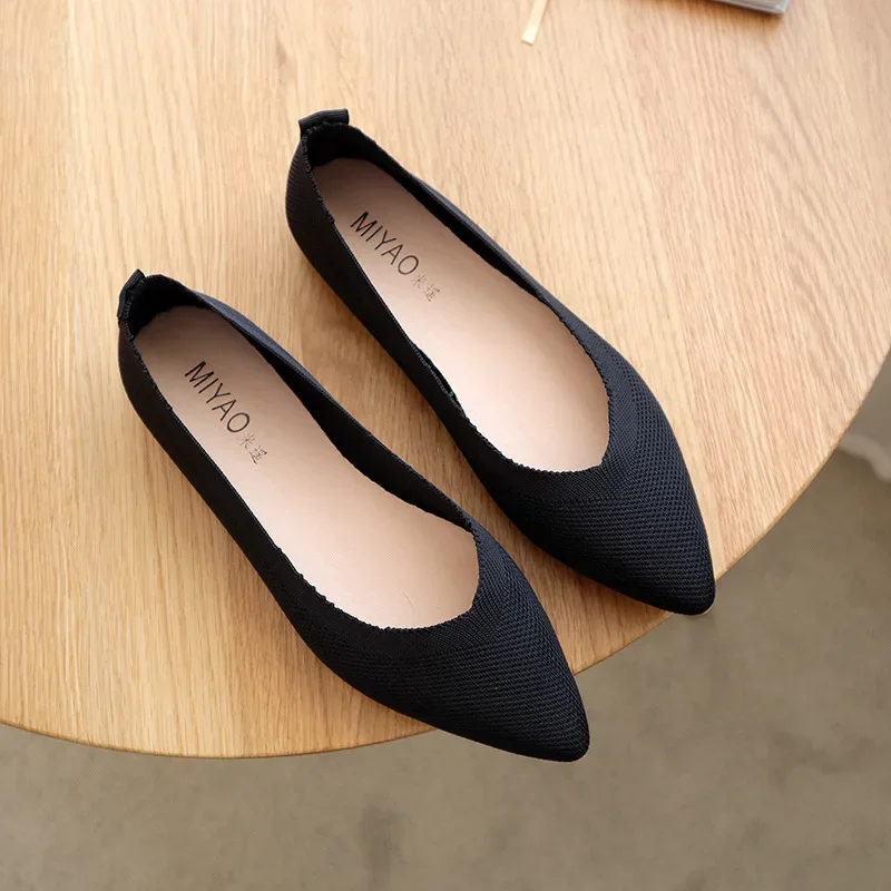 New Spring Summer Women Flat Shoes Breathable Knit Fashion Girl Slip-on Casual Boat Shoes Leisure Loafers