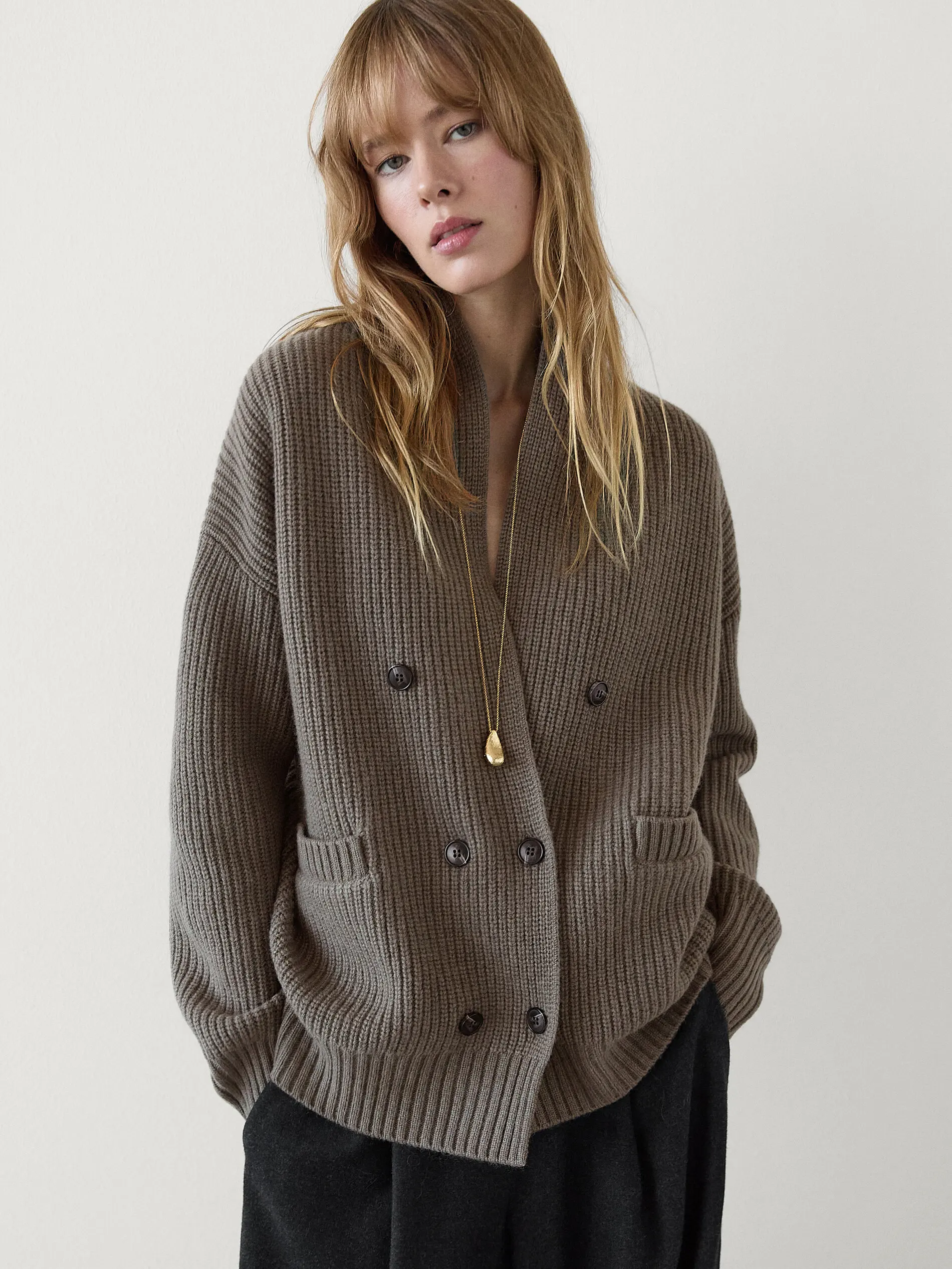 

Ethereal MD 2025 massidutti spring new style of Old Money Wind Casual British Soft Wool Double-Breasted V-Neck Knitted Cardigan