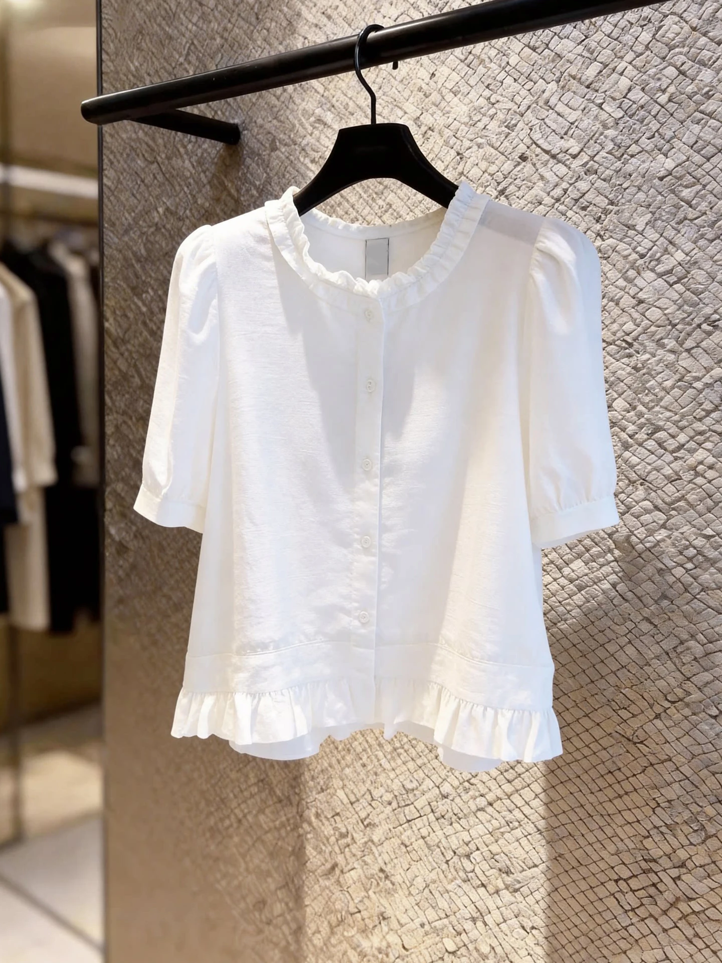

European Style Pure Color Loose Short Sleeve Shirt Single Button Design Versatile Spring Summer Fashionable Women's Blouse