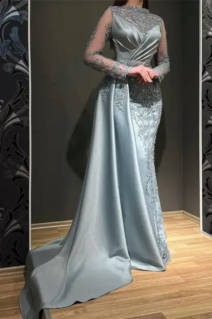 Gorgeous Gray Long Sleeve Gem Mermaid Stretch Satin Ball Dress Elegant Appliqué Gem Neck Confident Evening Gown