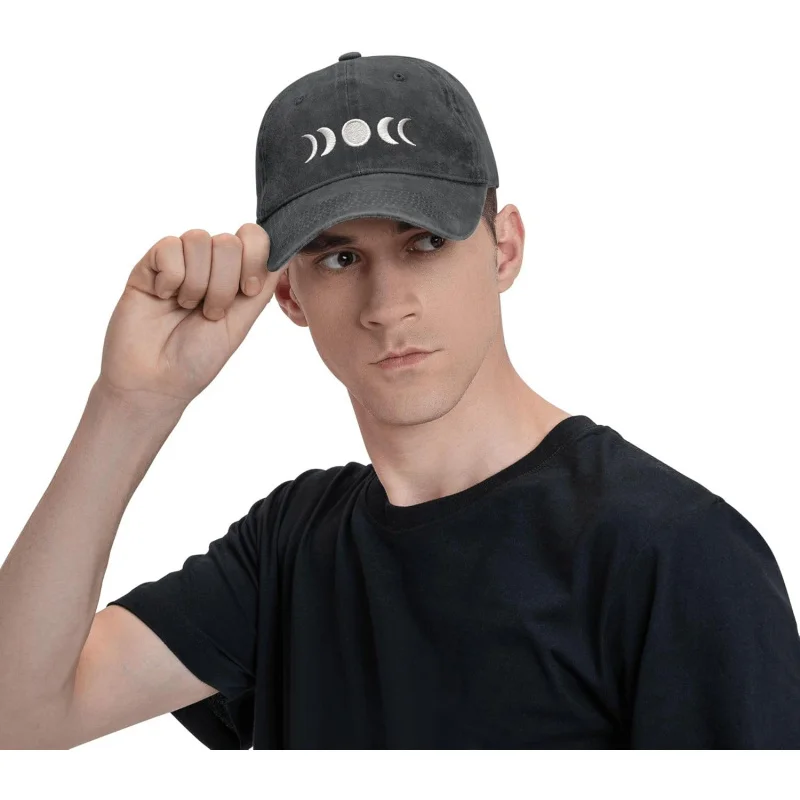 Gothic Crescent Men's and Women's Casual New Fashionable Adjustable Embroidered Baseball Hat