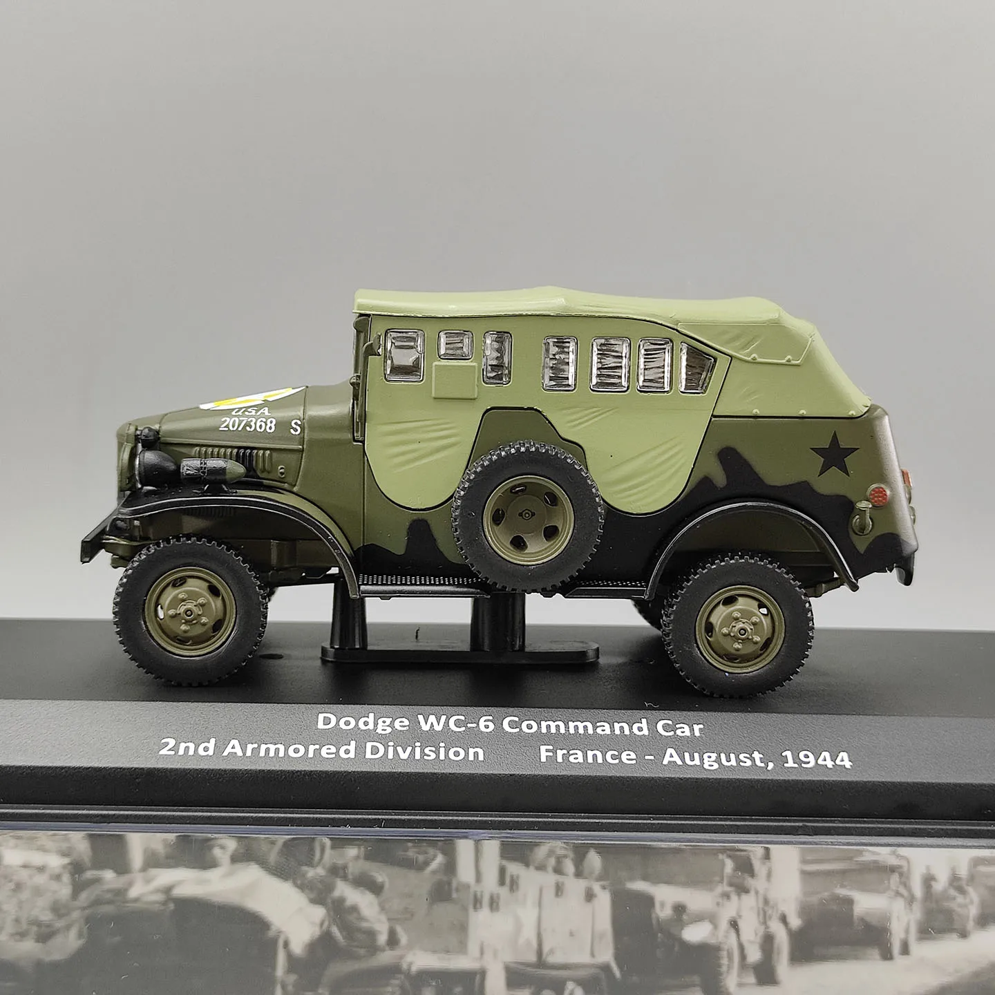 Diecast 1:43 Scale WC-6 World War II Command Vehicle Alloy Car Model
