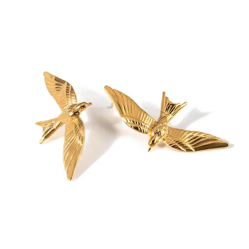 Stainless Steel Gold Plated Vintage Stereoscopic Bird Shaped Earrings for Women Waterproof Fashion Charm Jewelry Party eh255