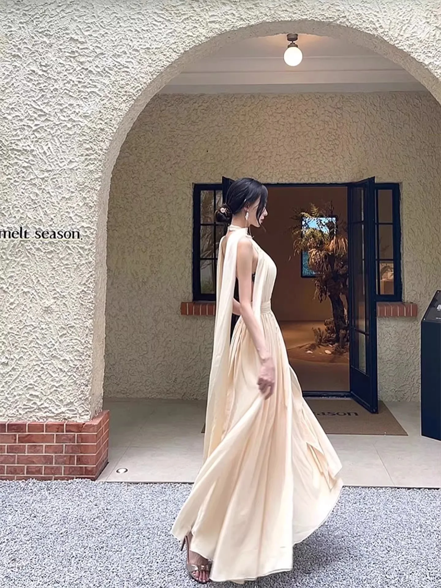 ele-long-bal-neline-mariage-dr-anniversaire-fiancailles-haut-de-gamme-luxe-artistique-sens-dr-jupe-trapeze-zippee