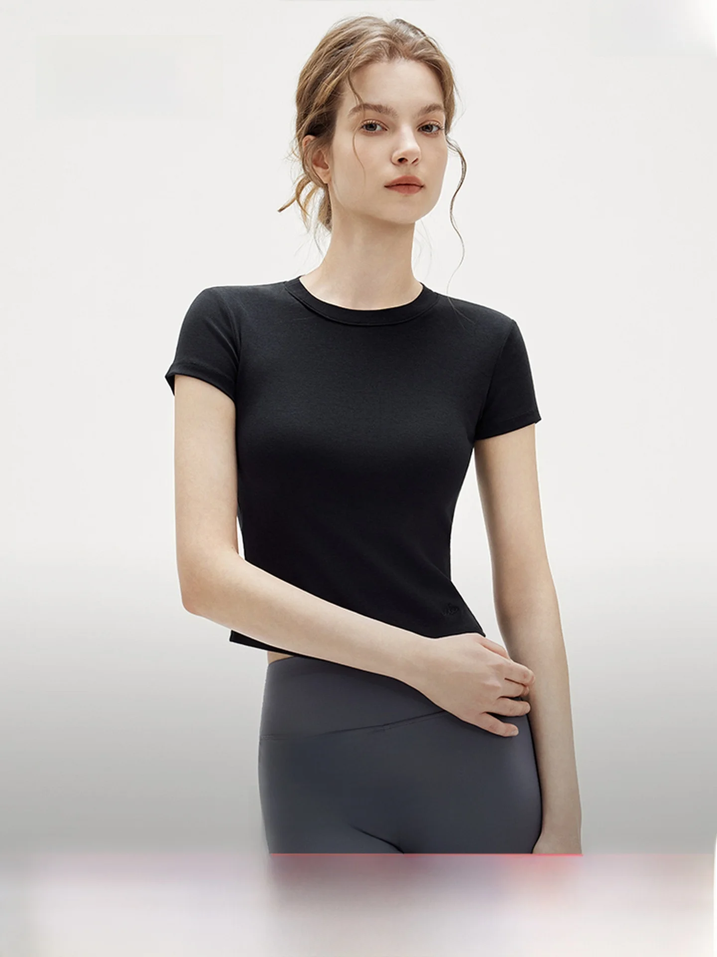 

Elle Commuter Short Sleeve round Neck T-Shirt Women's Summer New Style Pure Color Slimming Fit Commute Versatile Short Length