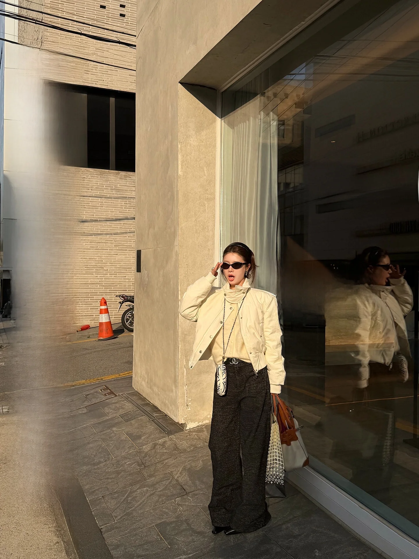 

IUIU ort Fit Women's down Jaet Stand Collar Button Closure Winter Outerwear Sli Design Salted Milk Mousse Series