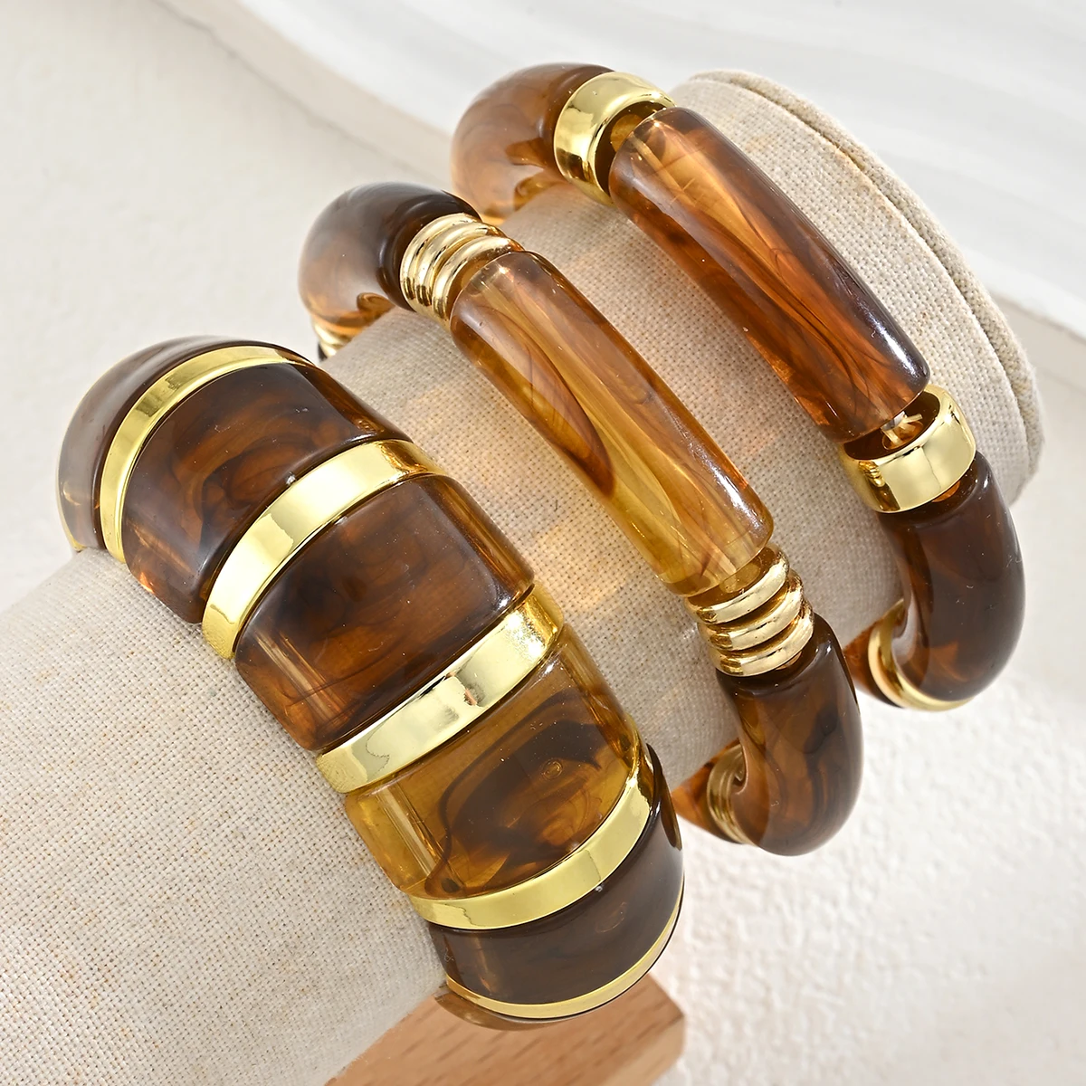 3-teiliges Set aus braunen Acryl-Armreifen im Bambus-Stil für Damen, Vintage-Schildpatt-Optik, modische, klobige, stapelbare Armbänder, Geschenke – Detail 3