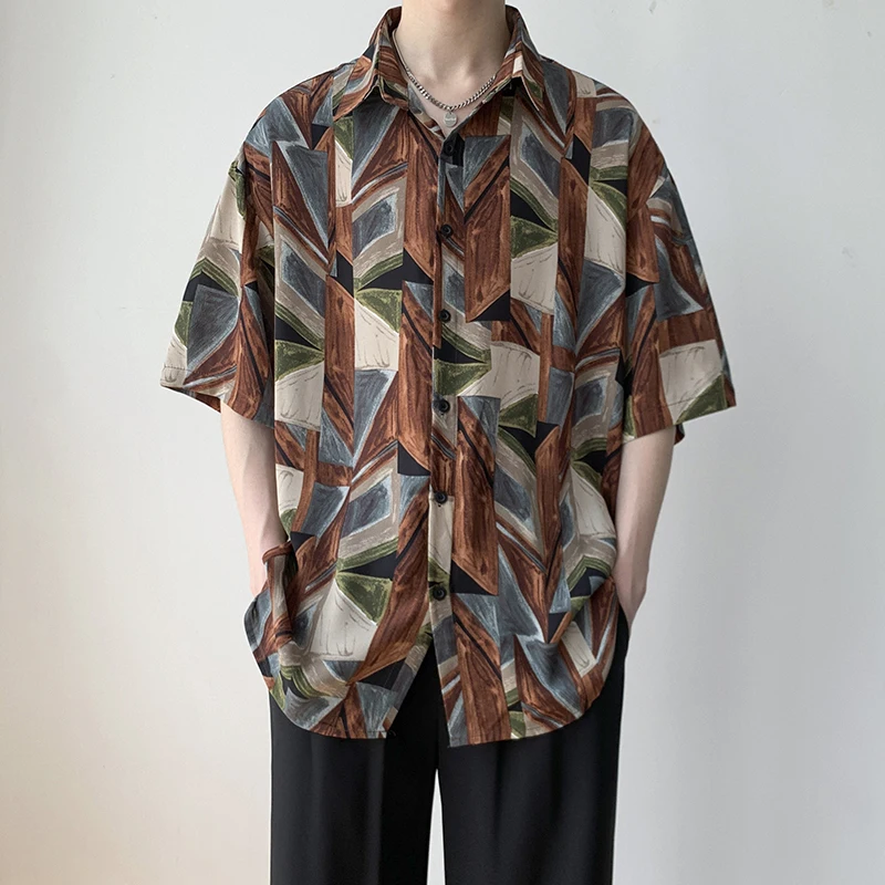 

Men Hawaii Beach Half Sleeve Shirt Summer New Hong Kong Retro Print Casual Loose Lapel Tops Fashion Versatile Ice Silk Coat