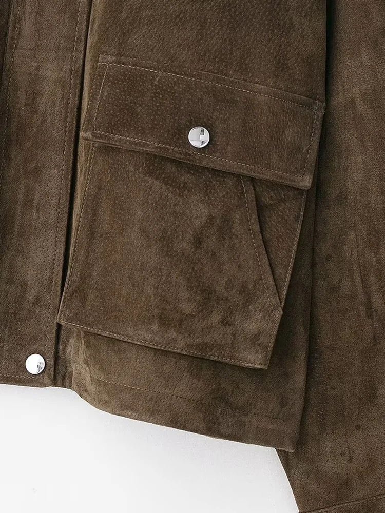 เสื้อแจ็คเก็ตบอมเบอร์หนังเทียมแฟชั่นผู้หญิง แขนยาว มีกระเป๋าปะด้านหน้า เสื้อคลุมผู้หญิง สไตล์เก๋ไก๋