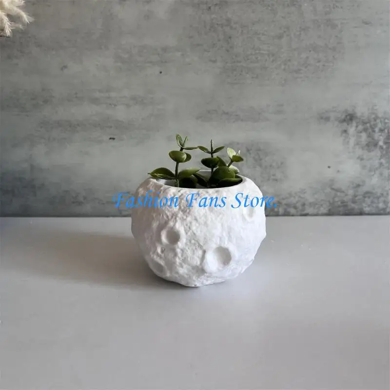 

C71D Soft Silicone Moon Mould for Candle Making and Art Supplies Projects