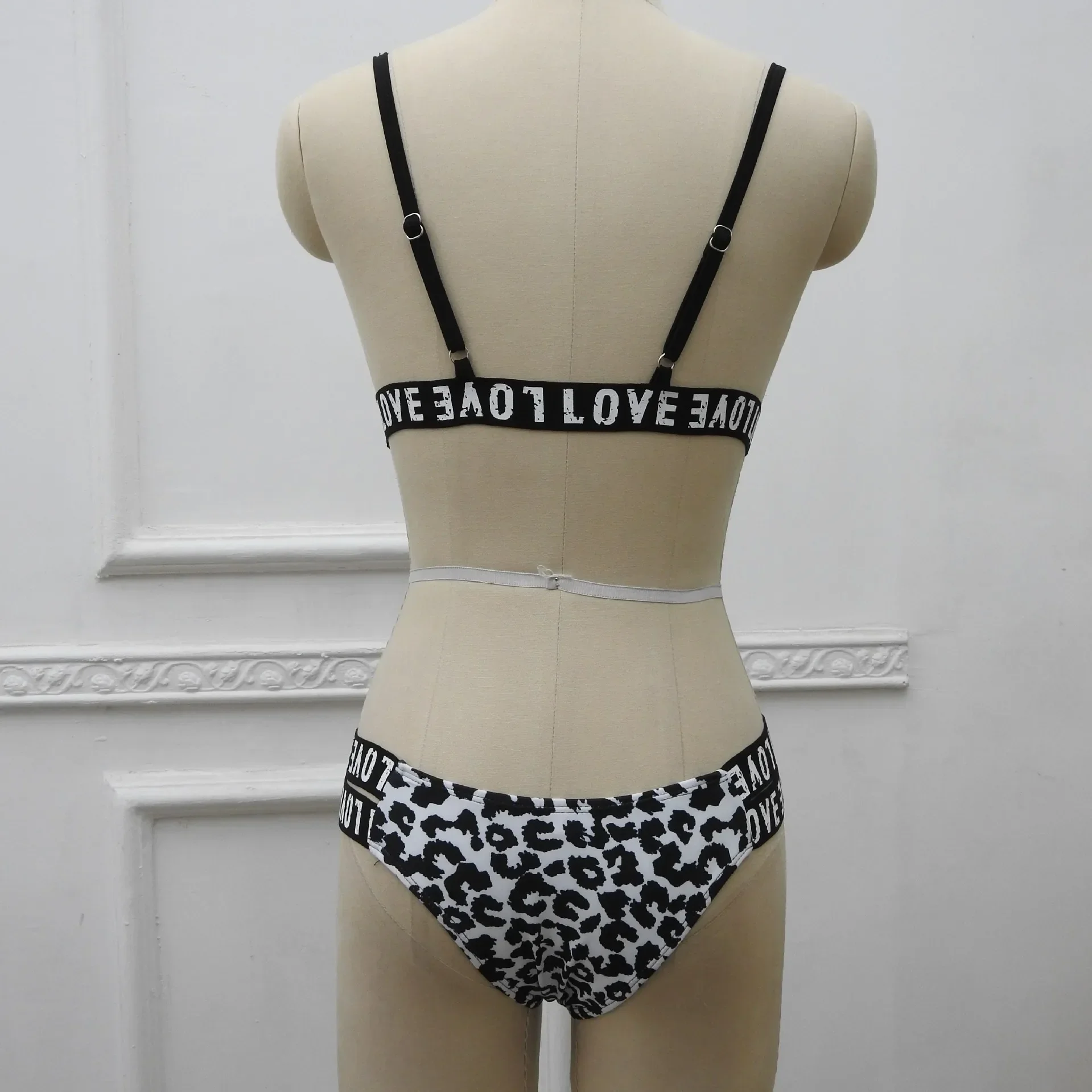 New Color Block Bikini Women's Thermal Spring Swimsuit Gathered Chest Steel Support Beach Vacation Two Piece Swimsuit