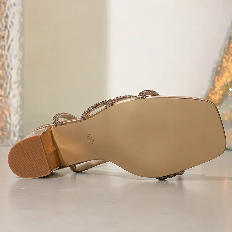 Aneikeh موضة كريستال الماس أنيقة صندل كعب عالٍ 2026 الصيف ساحة تو مشبك حزام النساء مأدبة أحذية الحفلات #6