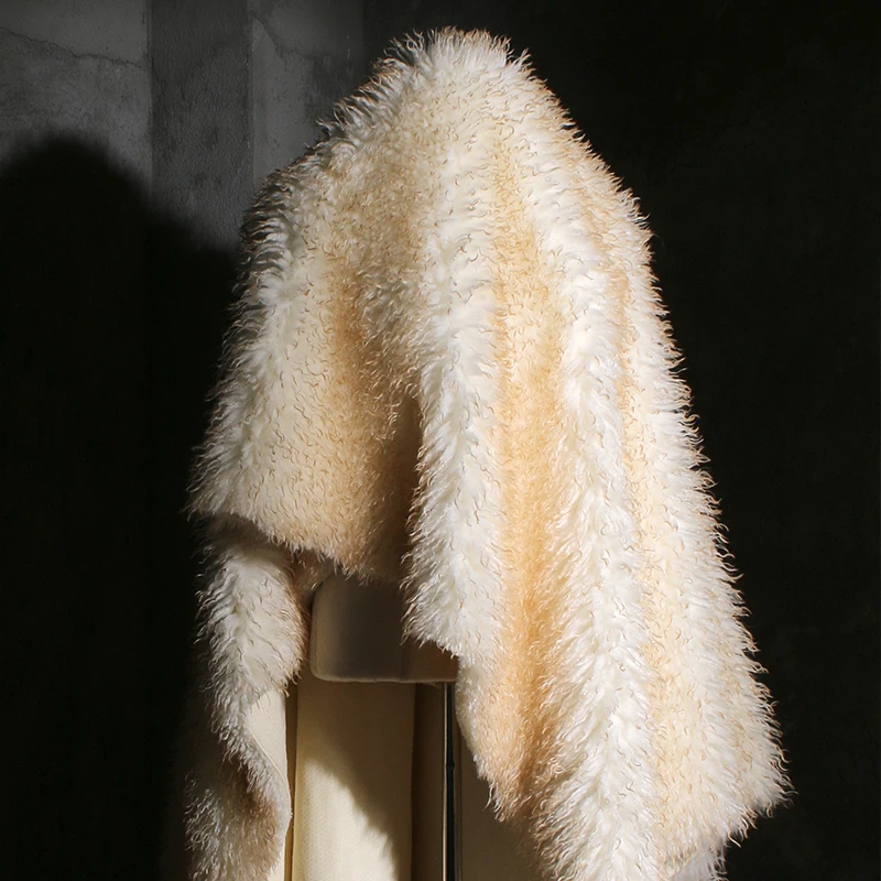 

Высококачественная креативная дизайнерская ткань из супертолстого плюшевого искусственного меха для пальто, пледов и одежды