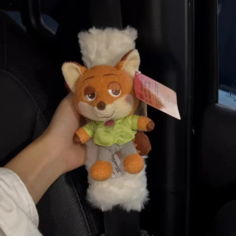 Zootopia البرق ليوبارد ضابط مقعد السيارة حزام الكتف حامي الكرتون الشكل المضادة للخنق غطاء الرقبة هدية العيد