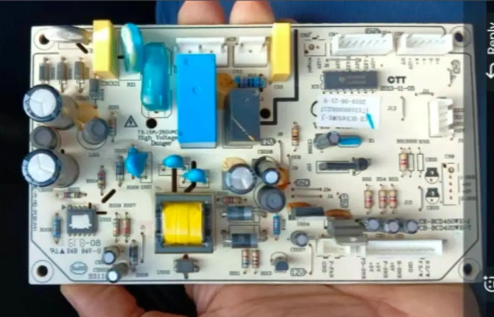 Brand New Midea Ref…