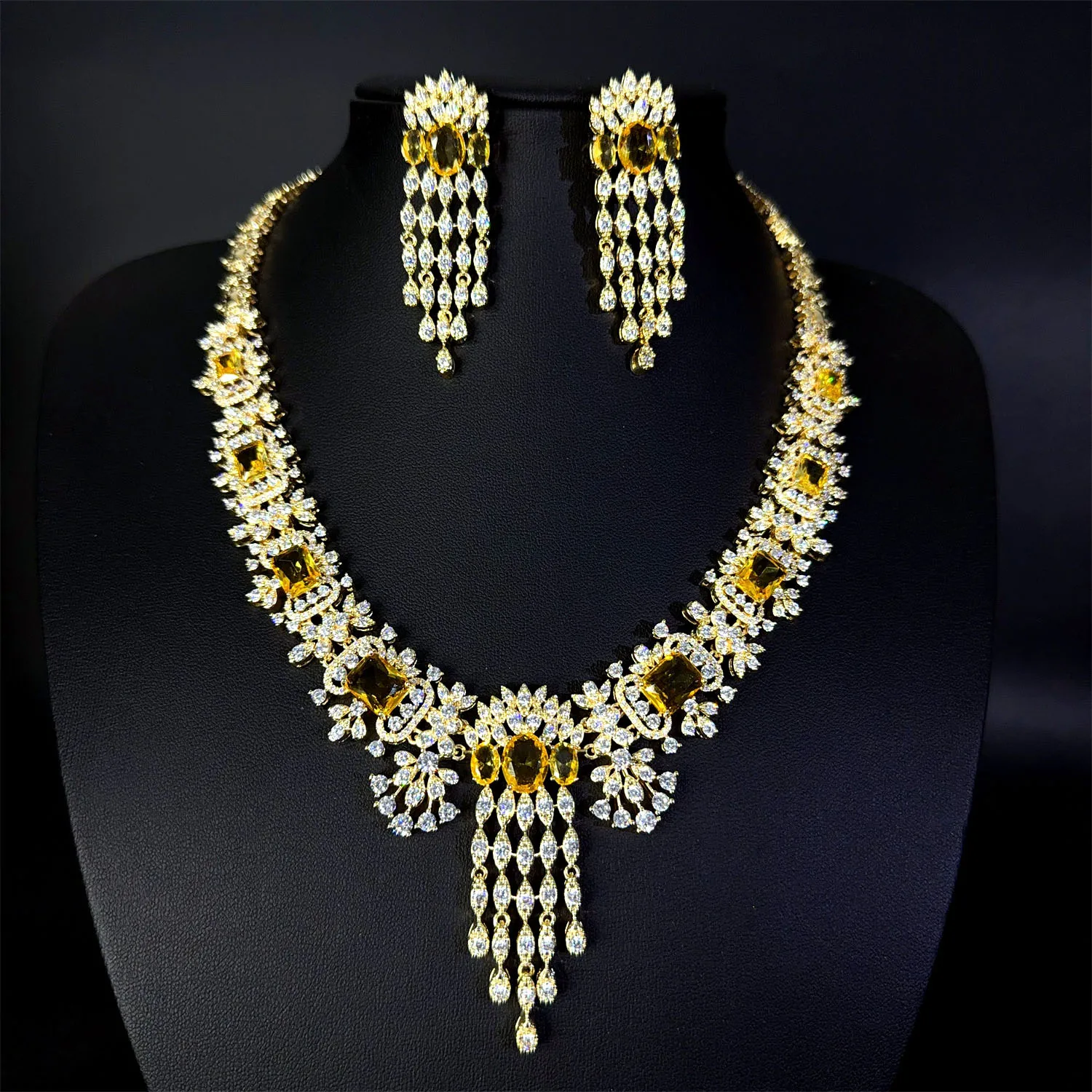

Brilliant High Quality Dazzling Yellow Jewelry Necklace Earrings Women's Clothing Light Luxury Wedding Bridal Holiday Gift M-946
