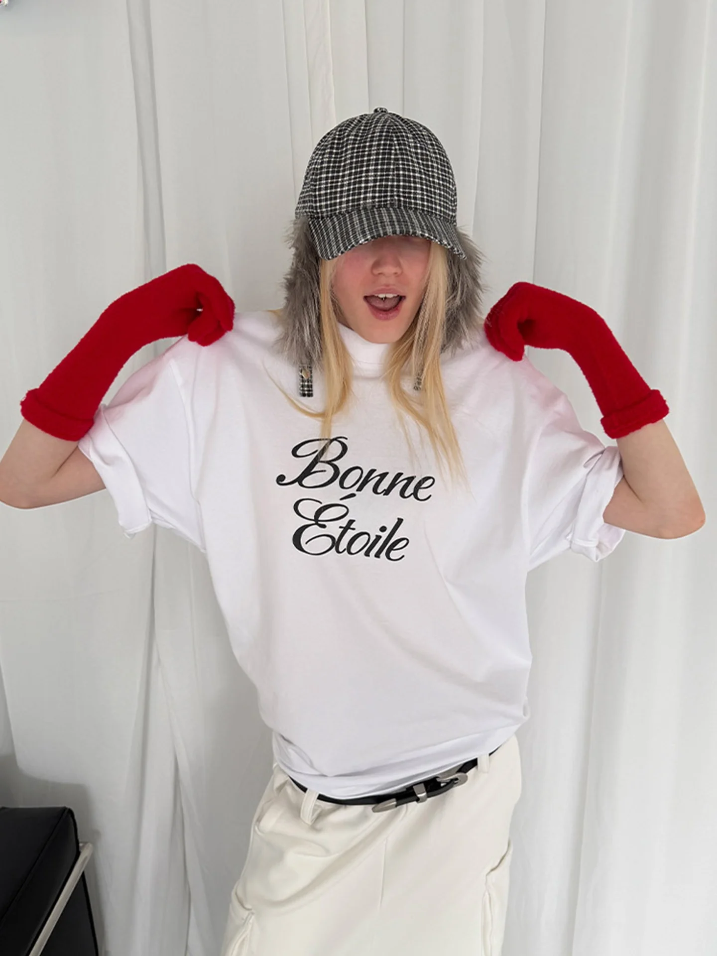 

Rorio Rarelicold "Bonne Étoile" Letter Slogan Print ort Sve T-irt Casual Loose Fit Cotton round Ne ex Top