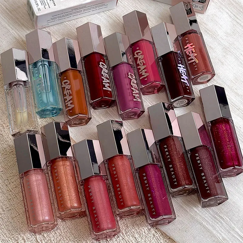 Nouvelle palette de maquillage portable Fenty Beauty : gloss à lèvres, poudre illuminatrice bicolore, contour 3D, poudre illuminatrice naturelle pour un éclat lumineux