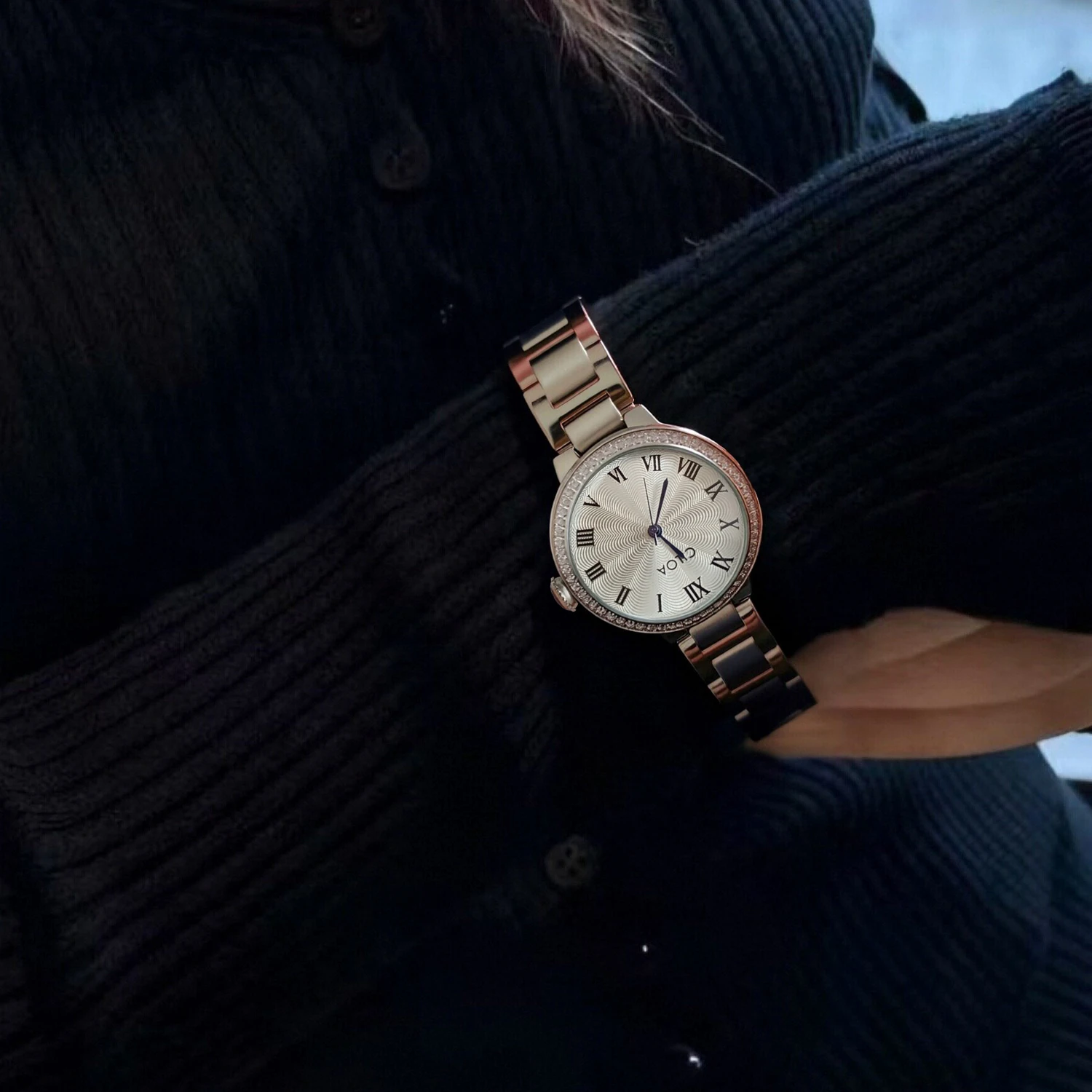 CILOA Light Luxury Roman Numerals Women's Watch, Two-tone Steel Band Diamond Bezel, Retro Elegant Ladies Quartz Wristwatch