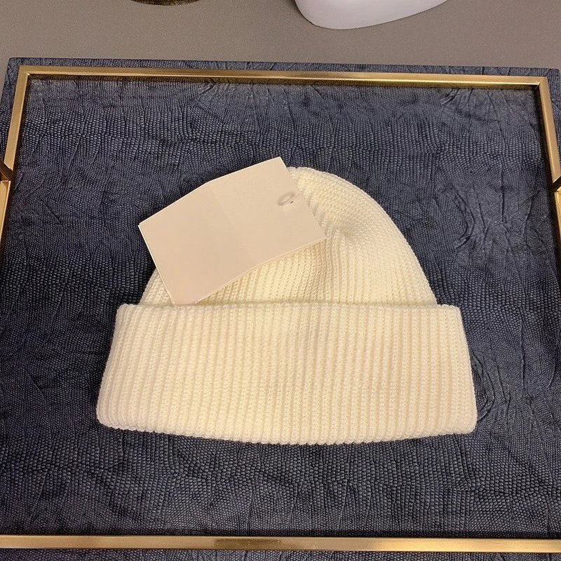 韓国風ファッションストリートウェア刺繍ビーニー - ユニセックスレターニットハット、暖かいイヤーマフ＆カジュアル防寒帽子